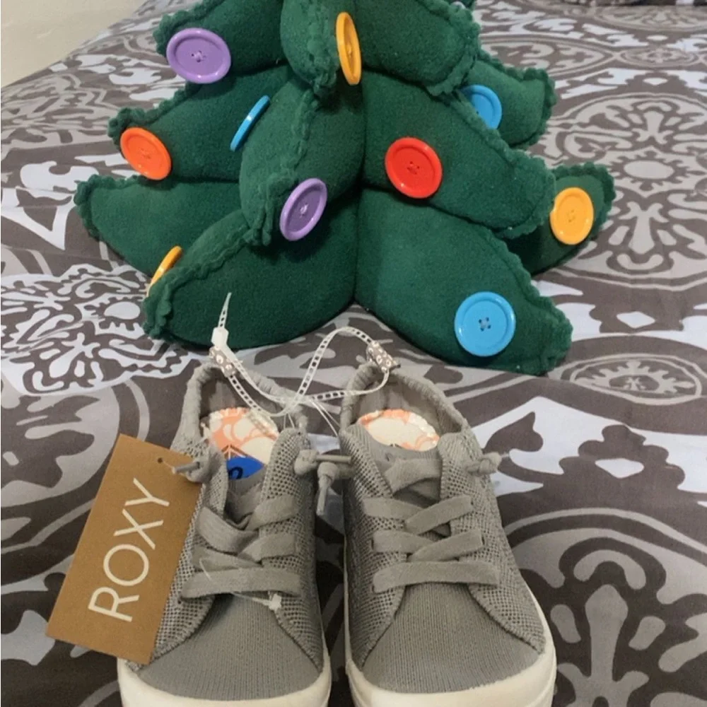 Roxy 🩶Bayshore Slip On Sneaker size 2 - Picture 4 of 5